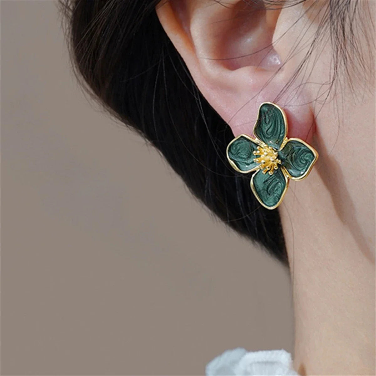 Hibiscus Dropped Glaze Flower Stud Earrings for Women Girl French Ins Vintage  Fashion Korean Wedding Romantic Jewelry Gifts